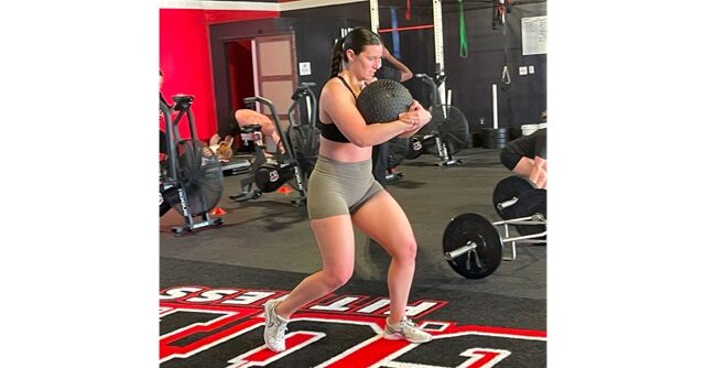 carousel-1744734973207